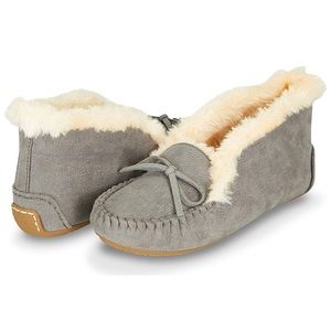Women’s memory foam slippers moccasins